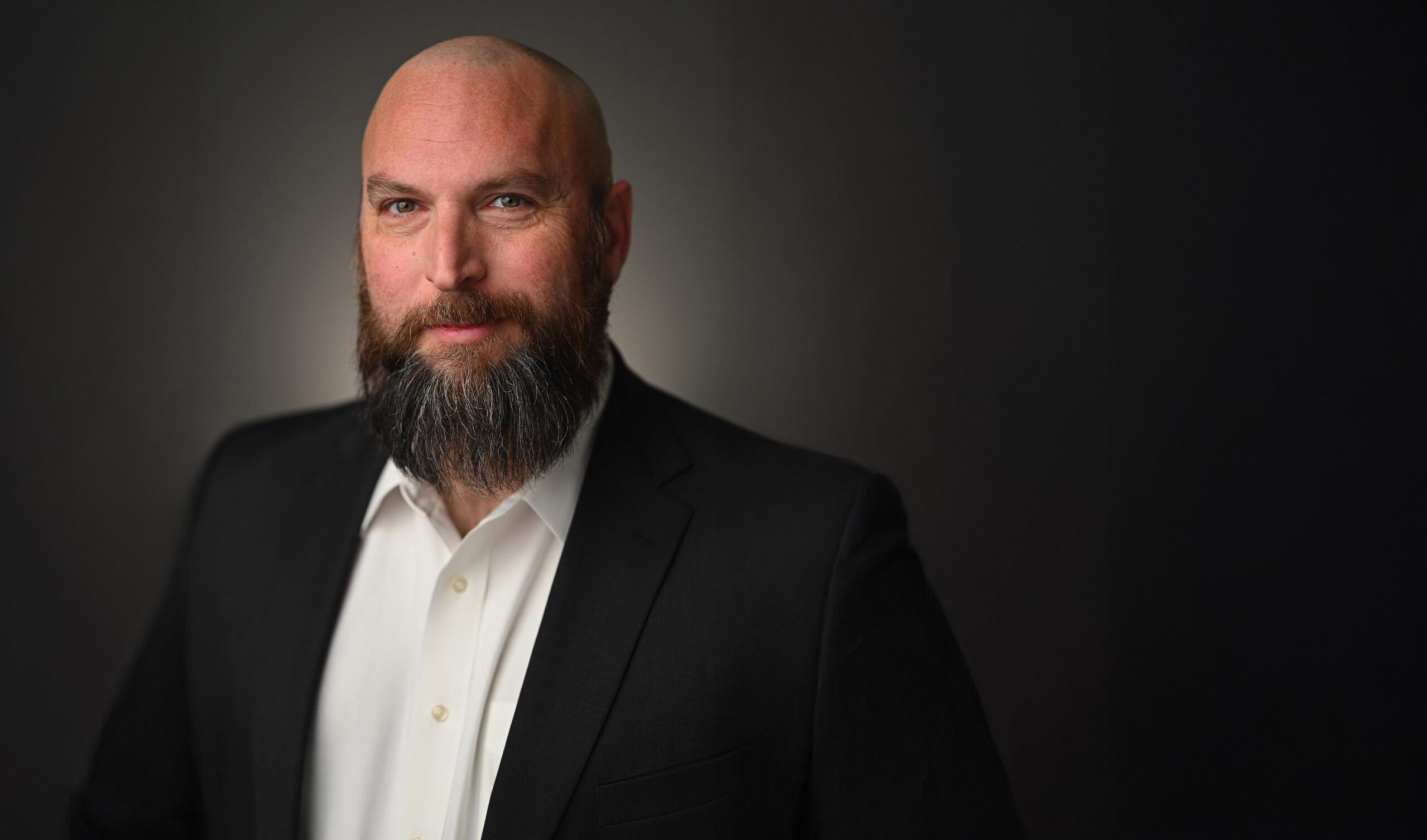 Chris Edwards headshot